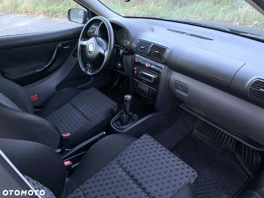 Seat Leon 1.8 20V Signo - 12