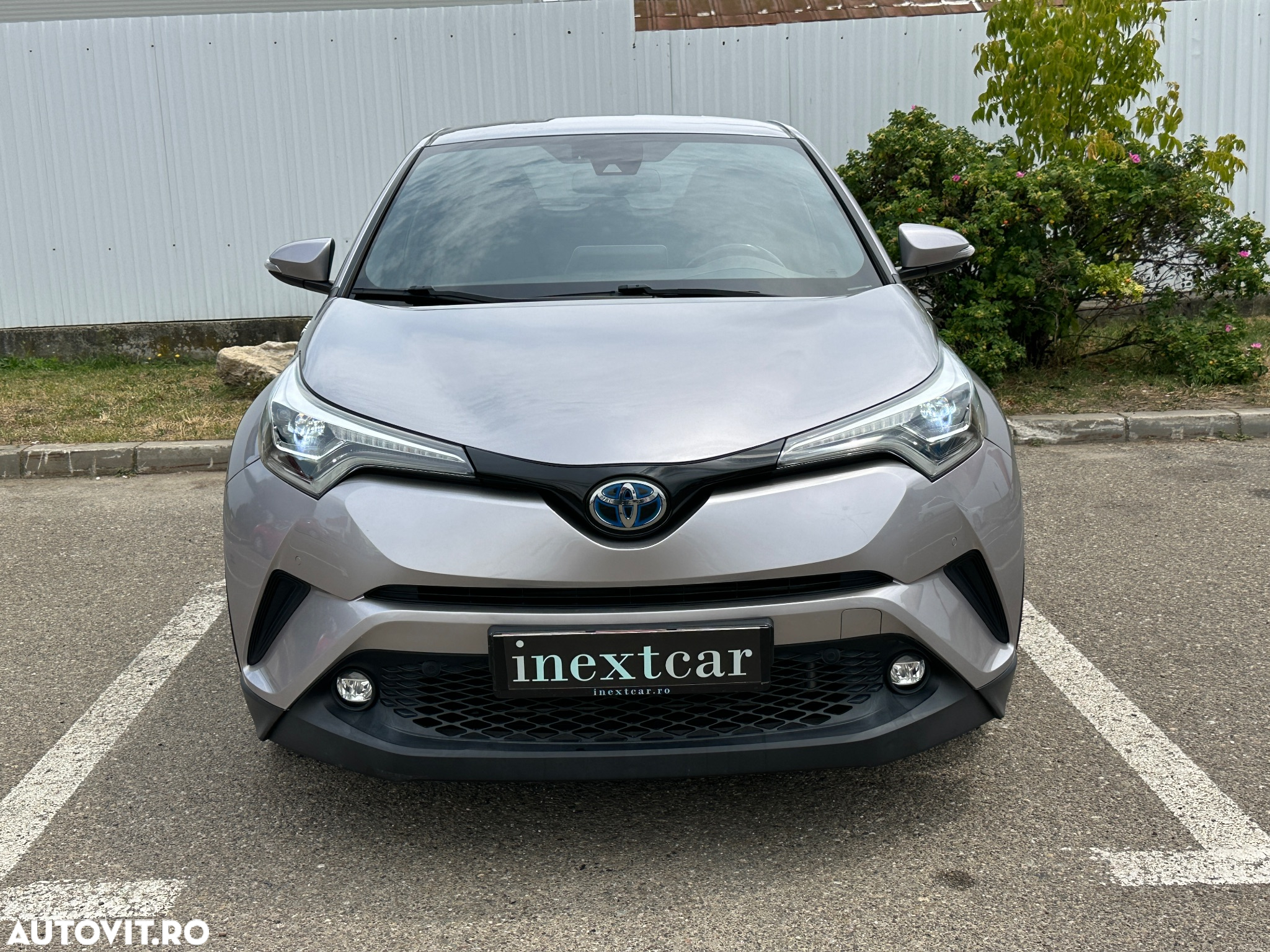 Toyota C-HR 1.8 HSD 4x2 CVT C-lassy LED - 2