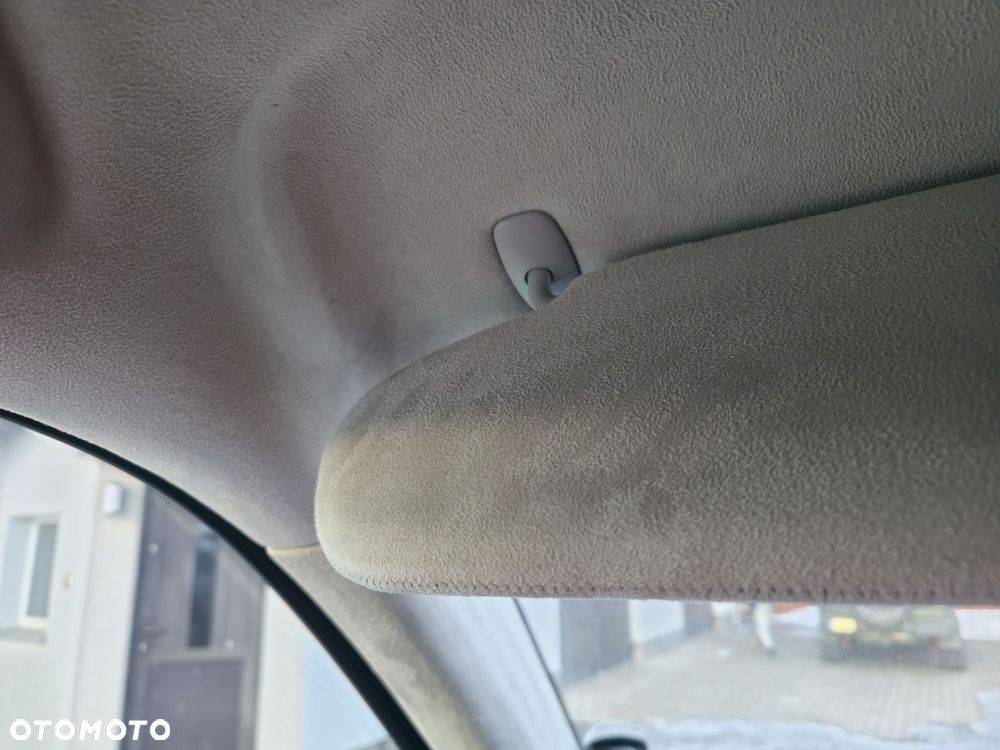 Volkswagen Transporter Kombi L1H1 - 15