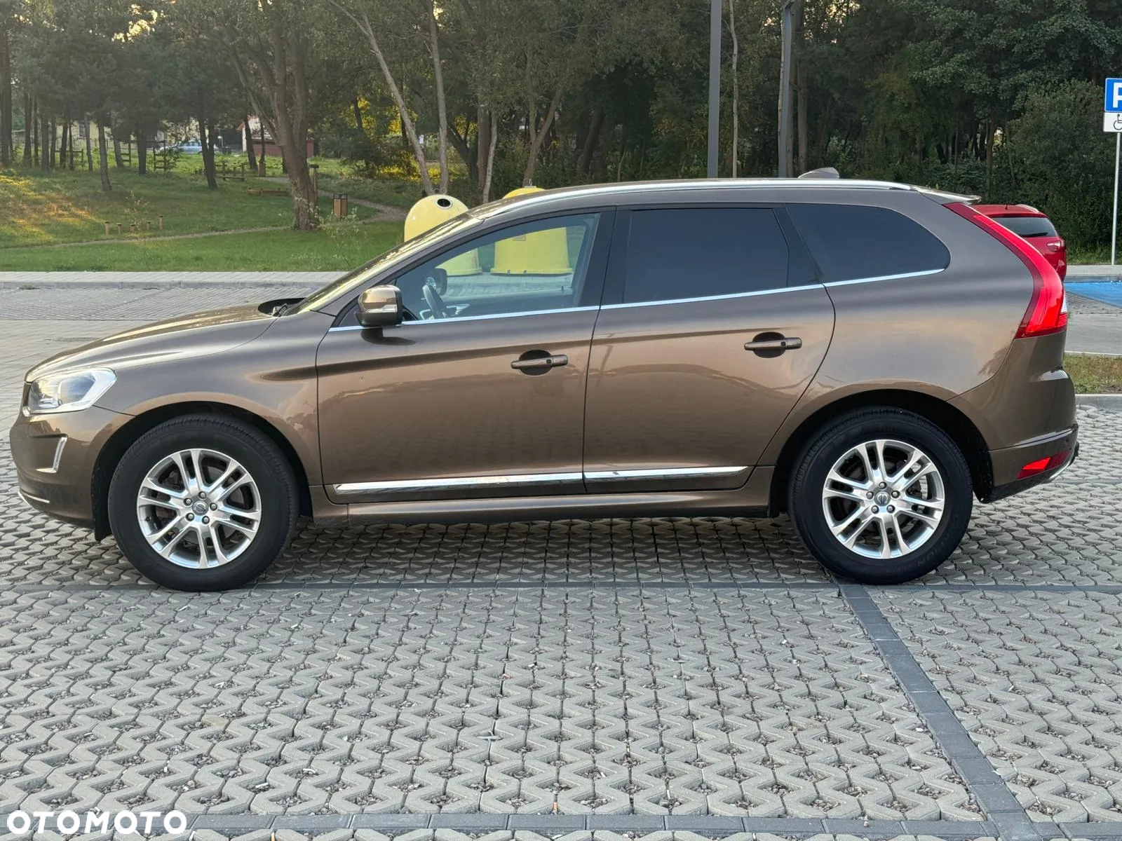 Volvo XC 60 D4 Summum - 8