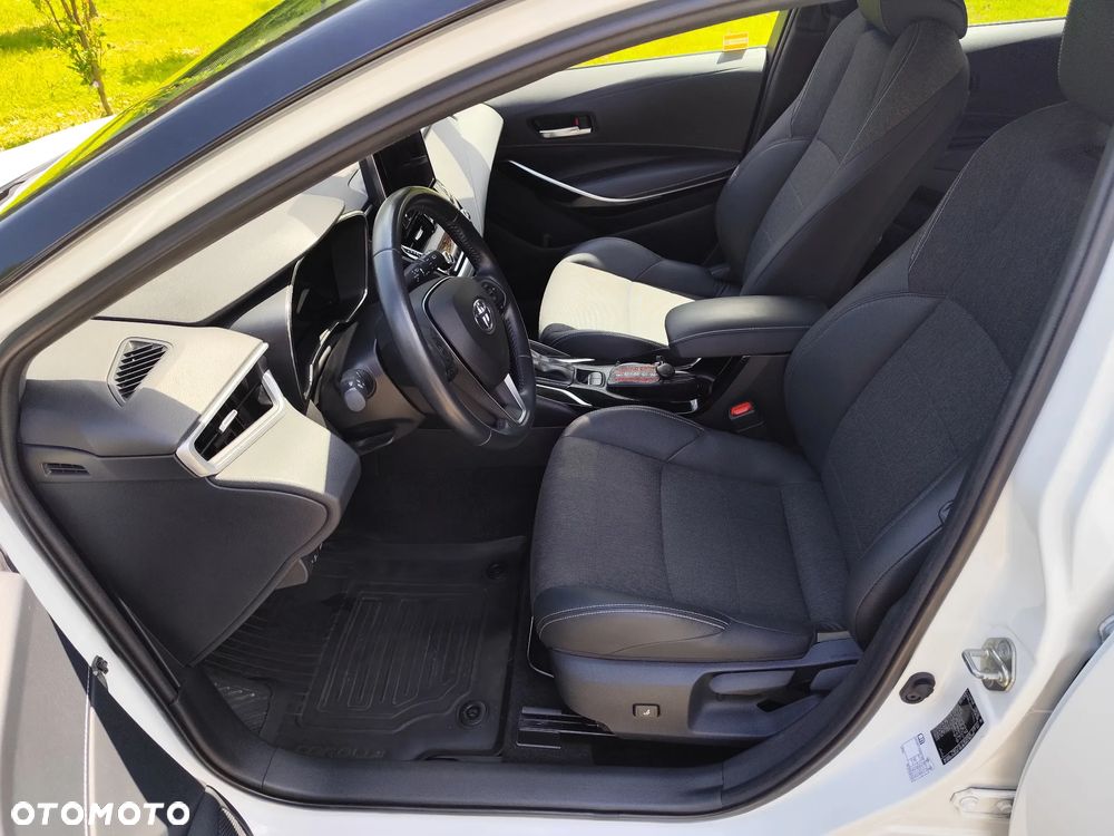 Toyota Corolla 1.8 Hybrid GPF Comfort - 18