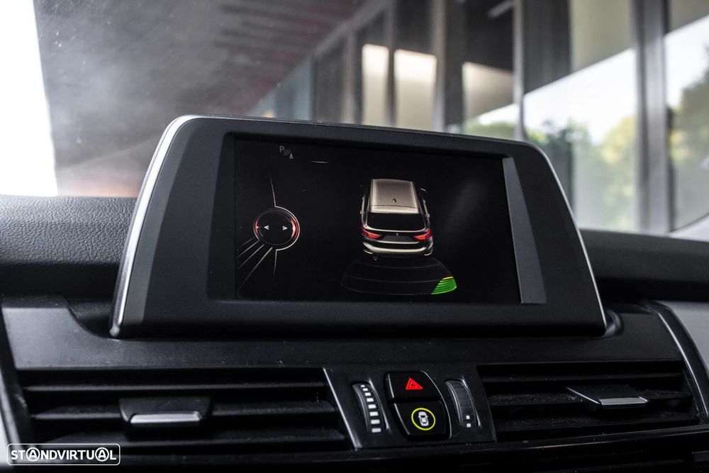 BMW 216 Gran Tourer d Aut. - 40