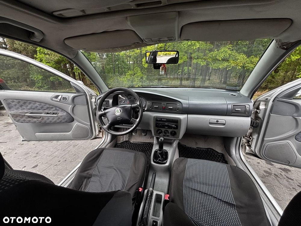Skoda Octavia 1.8 SLX - 2