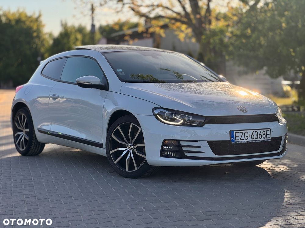 Volkswagen Scirocco 2.0 TDI BMT DSG - 2