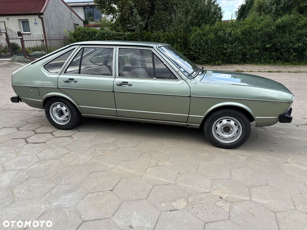 Volkswagen Passat - 16