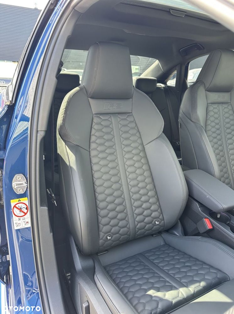 Audi RS3 Limousine - 24