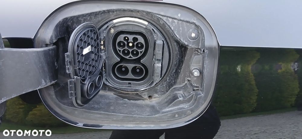 Mercedes-Benz Klasa E 300de 4Matic 9G-TRONIC Edition AVANTGARDE - 18
