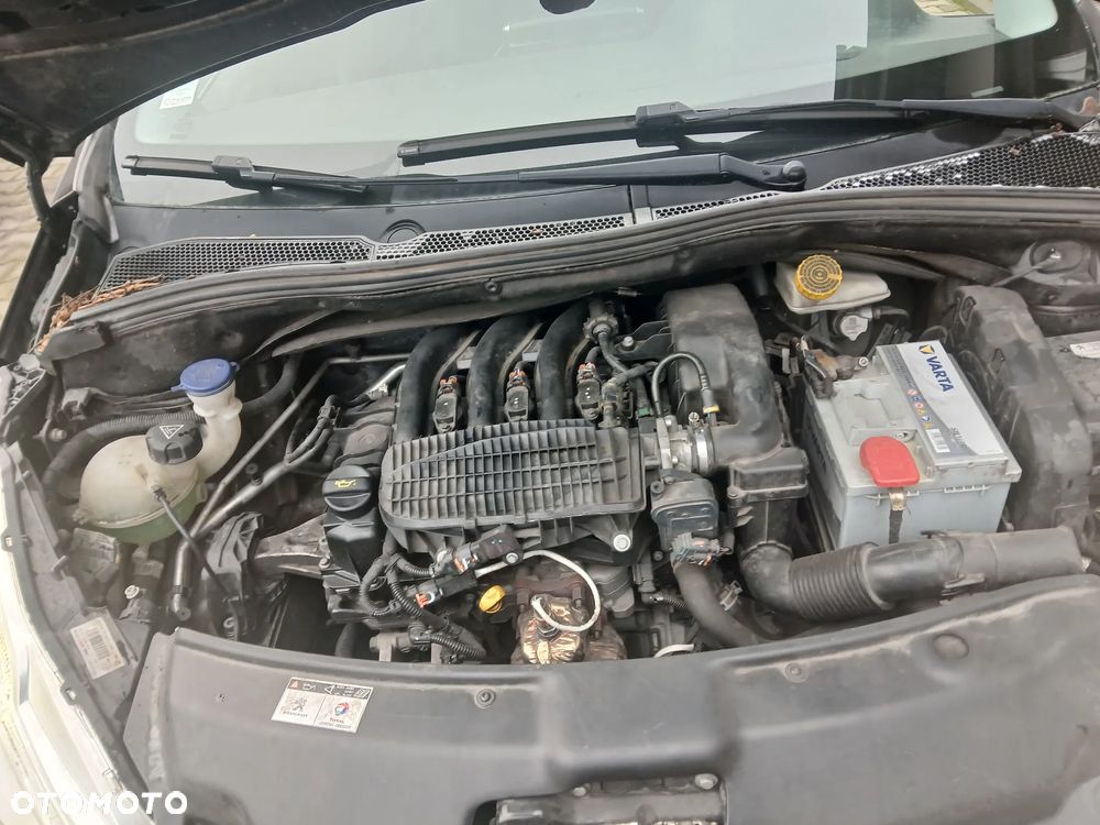 Peugeot 208 82 VTI Allure - 11