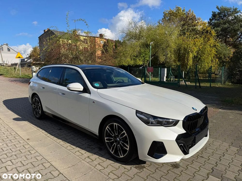 BMW Seria 5 520d xDrive Touring - 8