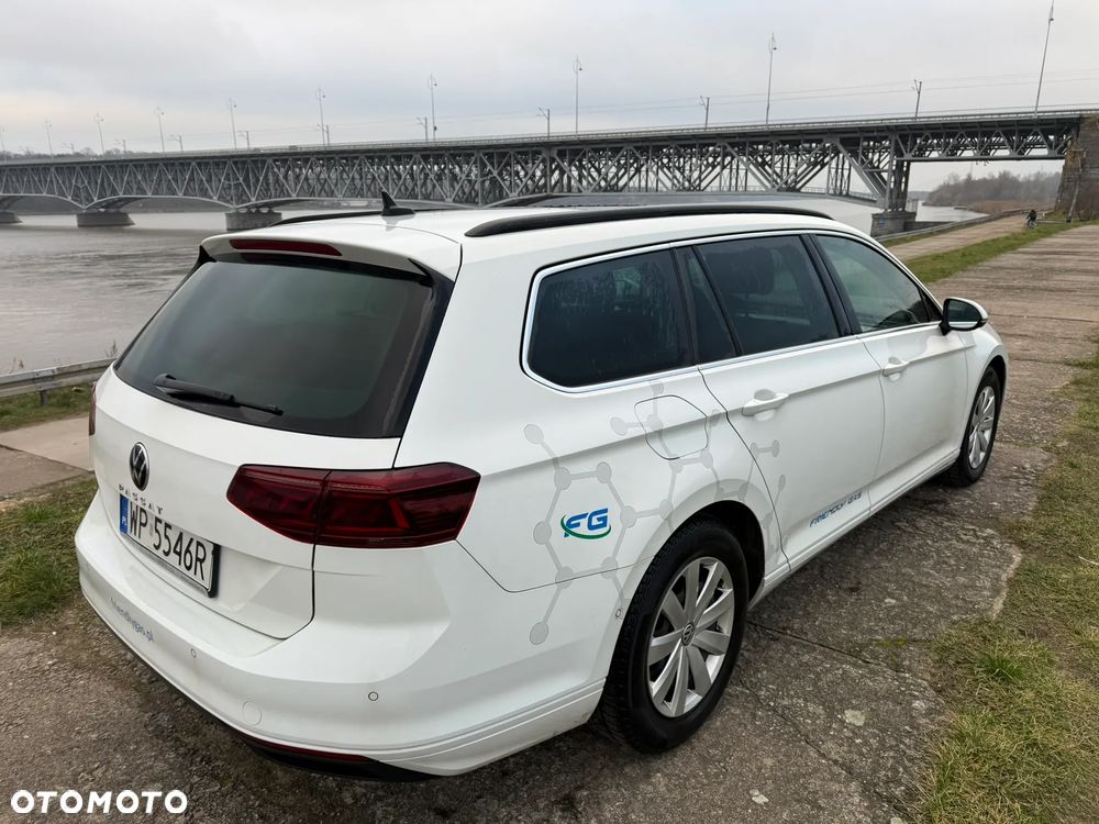 Volkswagen Passat 2.0 TDI SCR DSG Business - 5