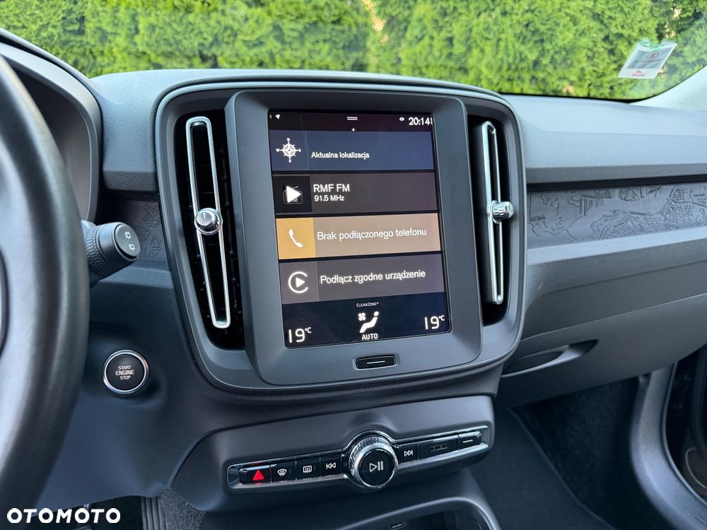 Volvo XC 40 T3 - 32
