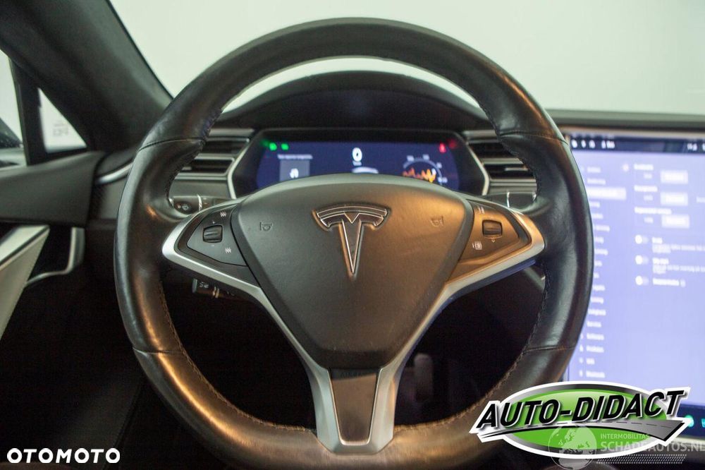 Tesla Model S Standard Reichweite - 19