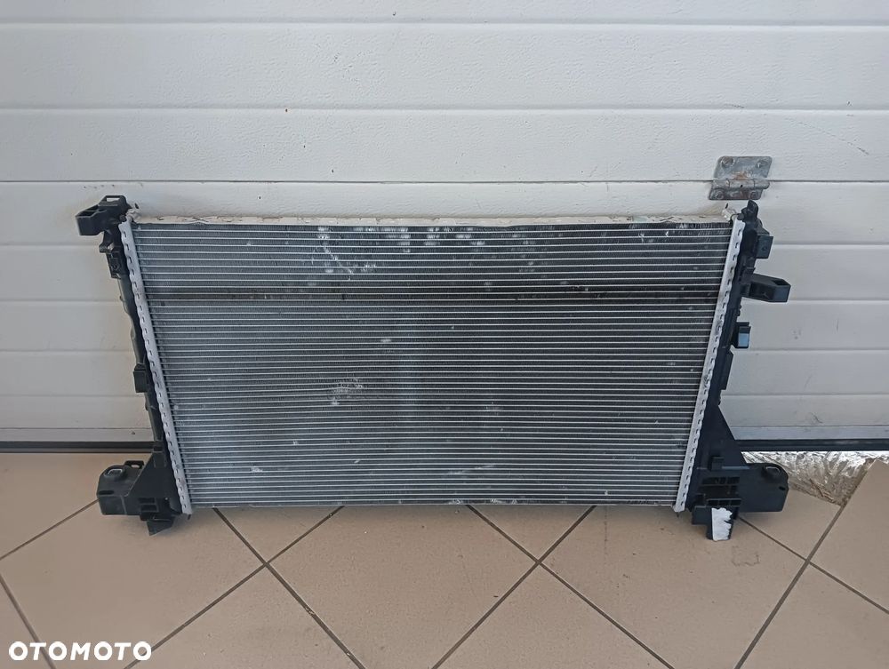 Renault Master III Movano B NV400 chlodnica wody - 1