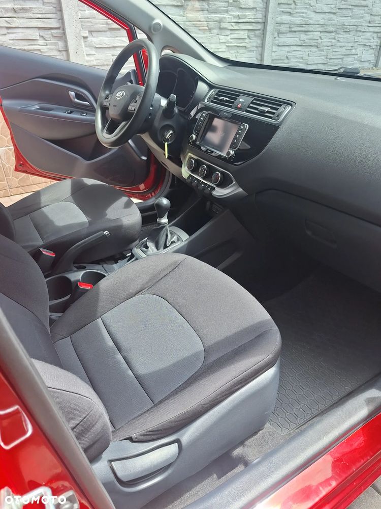 Kia Rio 1.2 L Business Line - 16