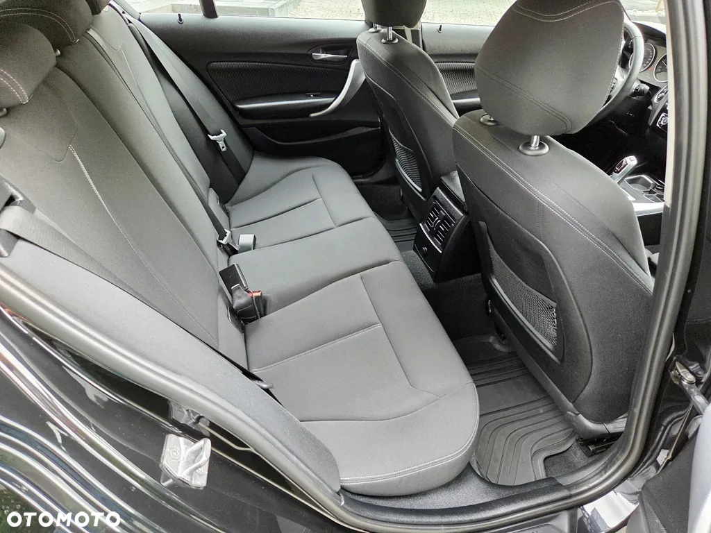 BMW Seria 1 - 19