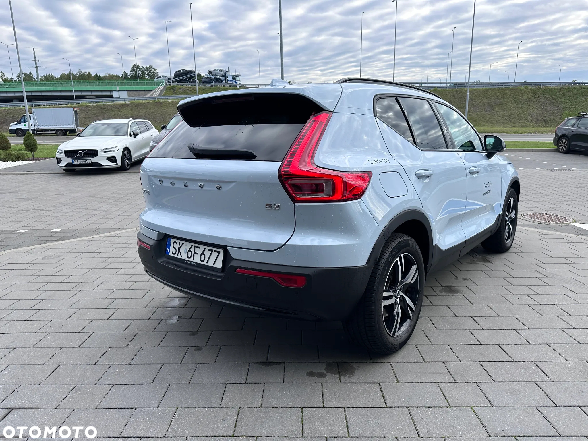 Volvo XC 40 B3 Plus Dark - 4