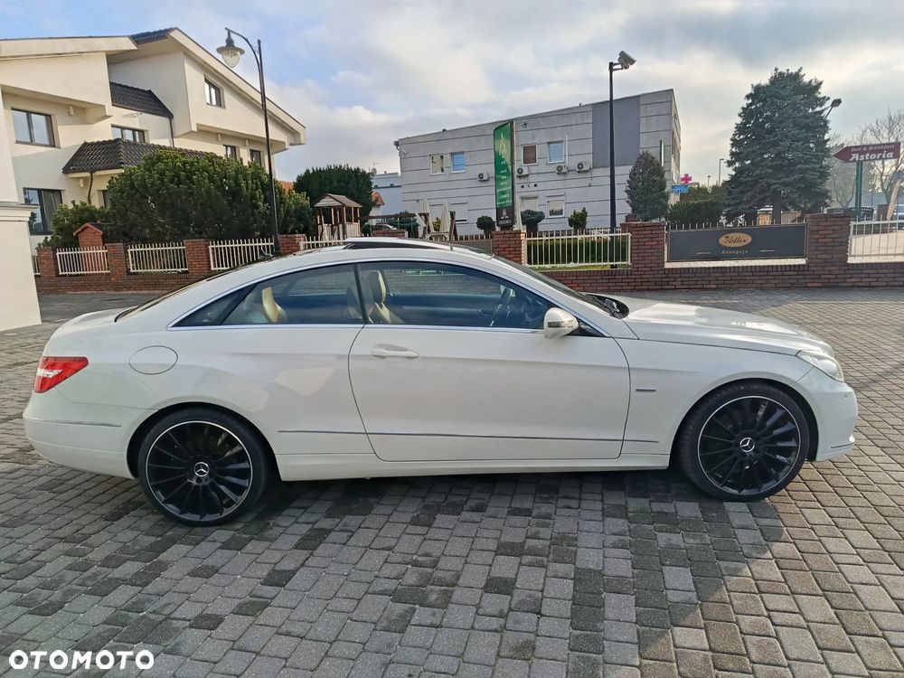 Mercedes-Benz Klasa E - 9