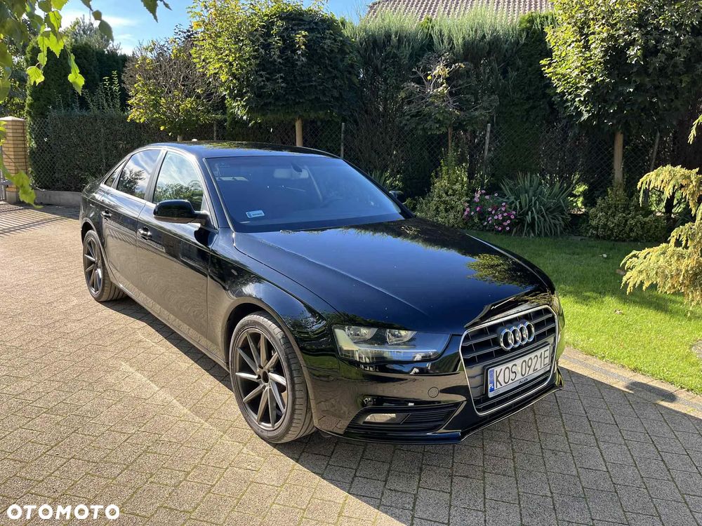 Audi A4 - 1