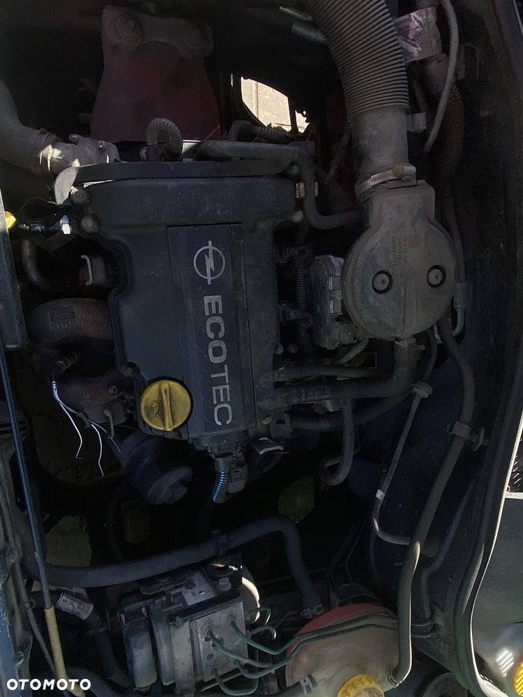 Opel Corsa C na części - 5