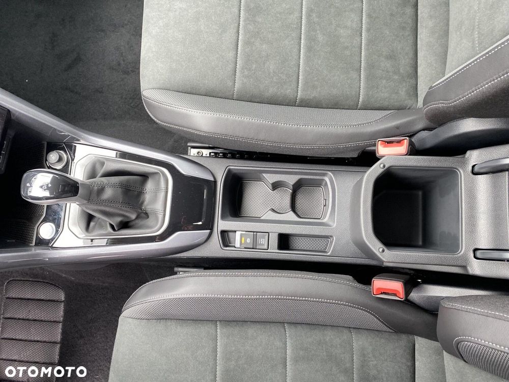 Volkswagen T-Roc 1.5 TSI Style DSG - 31