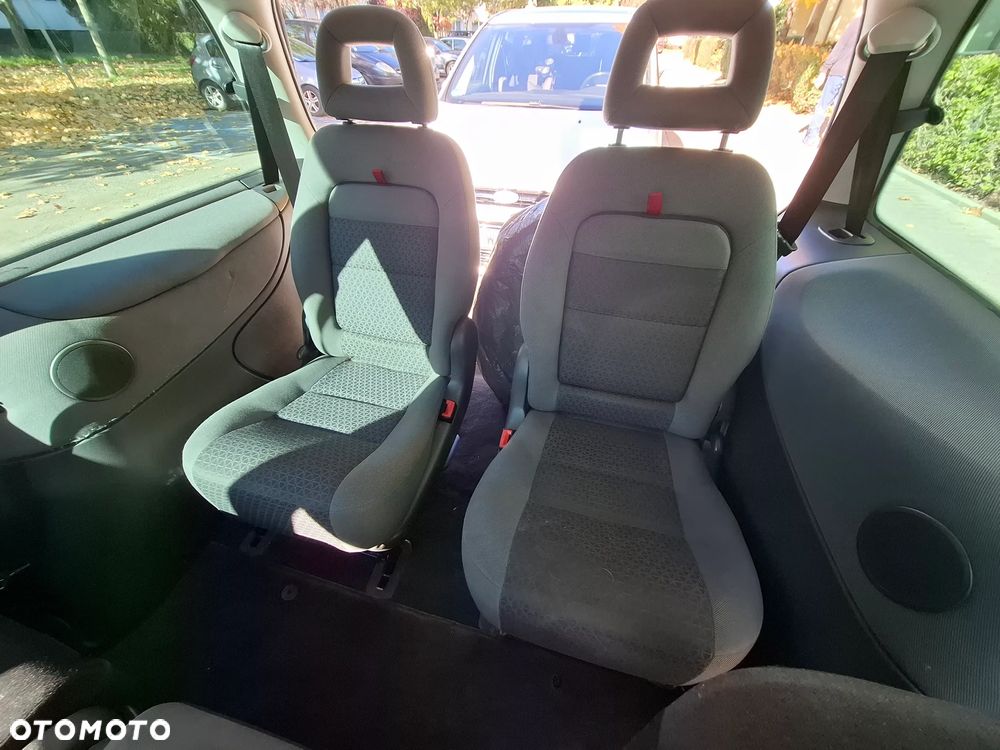 Ford Galaxy 1.9 TDI Ghia - 9