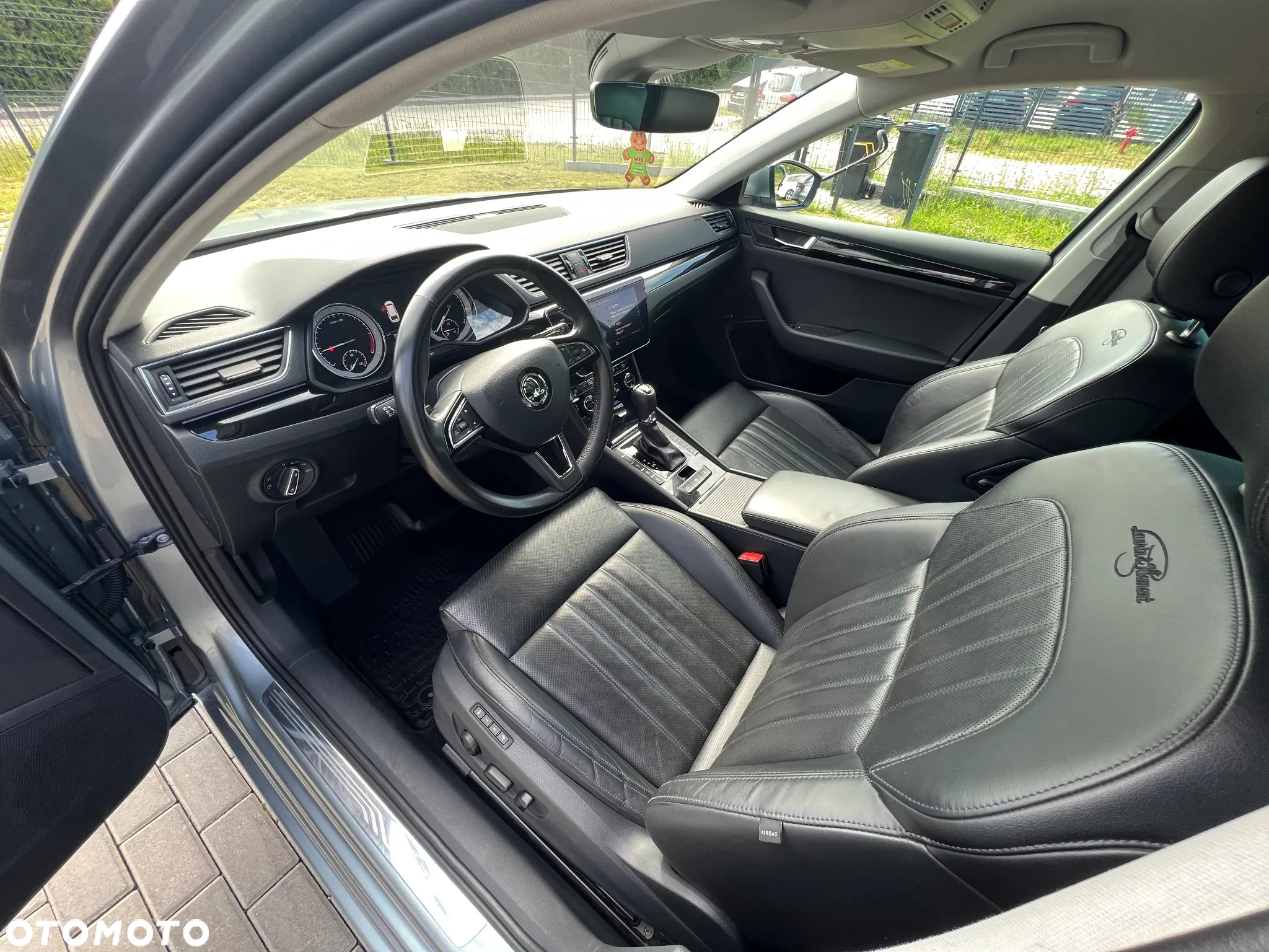 Skoda Superb 2.0 TDI 4x4 L&K DSG - 7