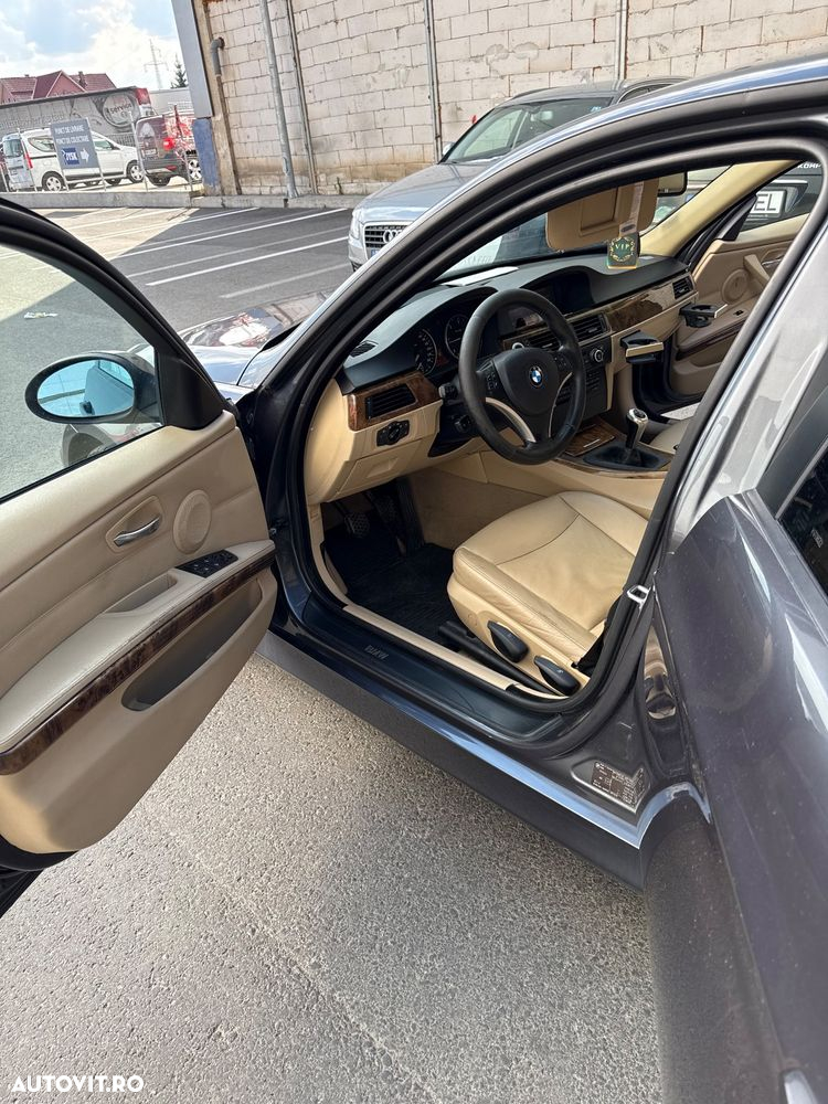 BMW Seria 3 320d - 7