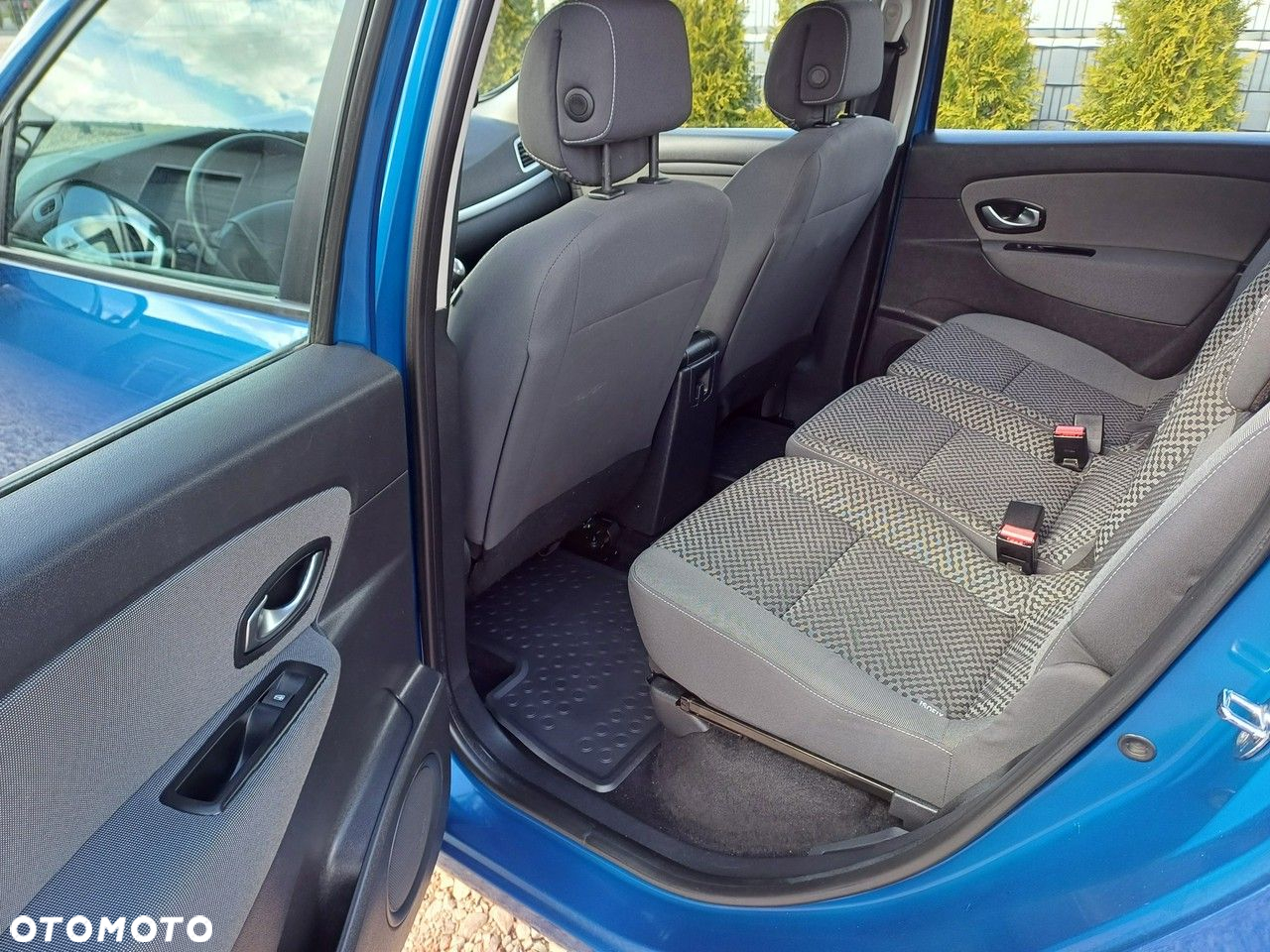 Renault Scenic 1.6 16V 110 Expression - 12