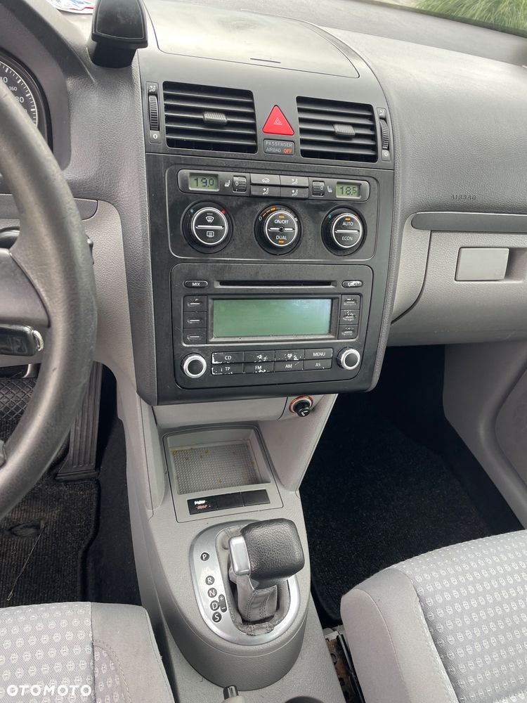 Volkswagen Touran 2.0 TDI DSG United - 30