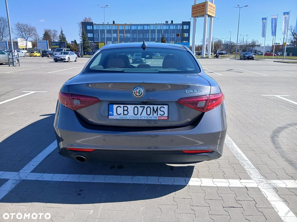 Alfa Romeo Giulia 2.0 Turbo Super - 5