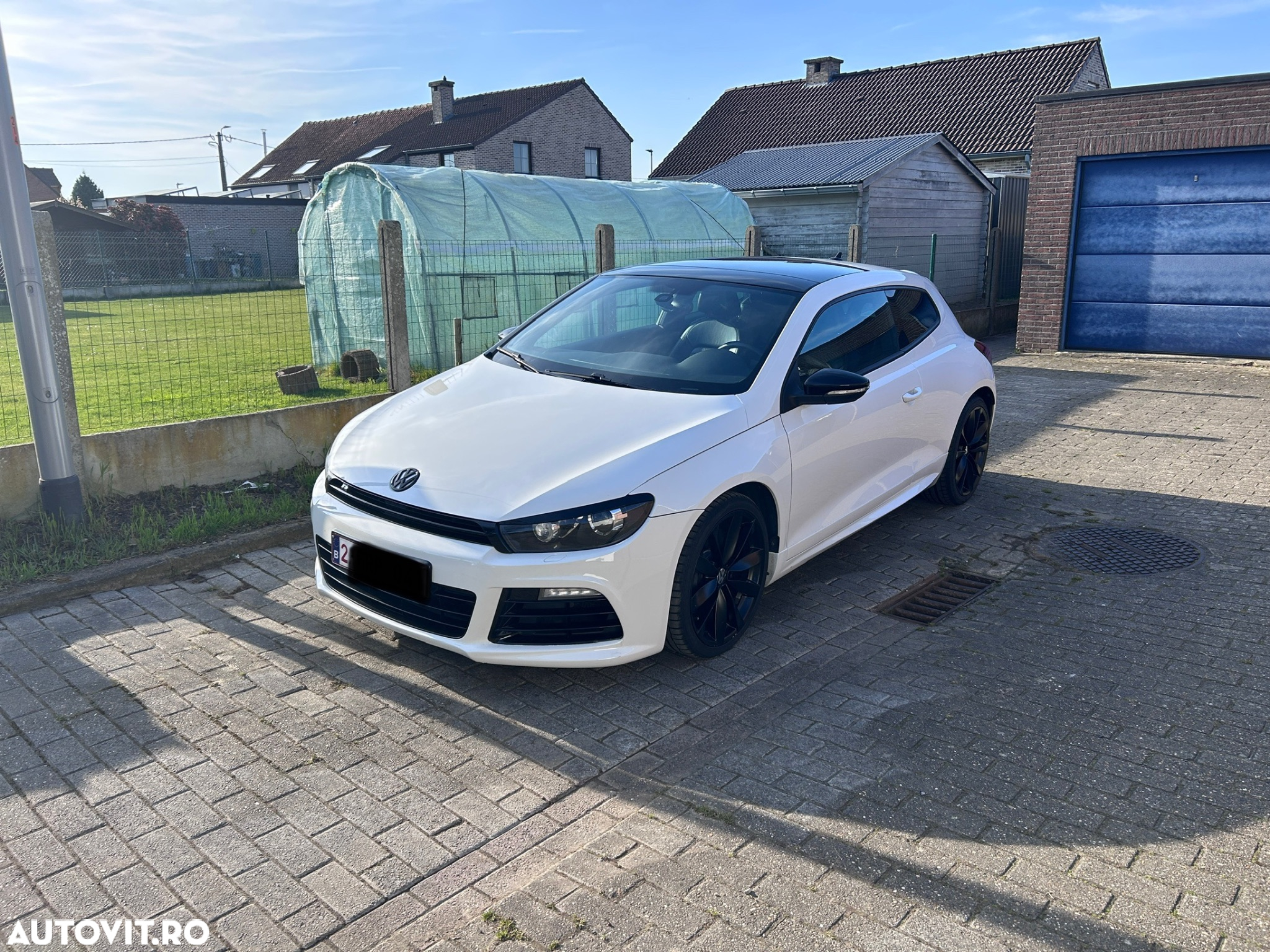 Volkswagen Scirocco R 2.0 TSI DSG - 5