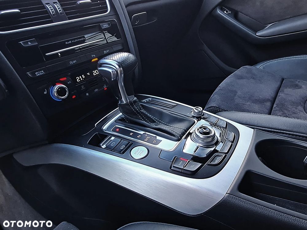 Audi A4 Avant 2.0 TDI DPF quattro S tronic S line Sportpaket - 27