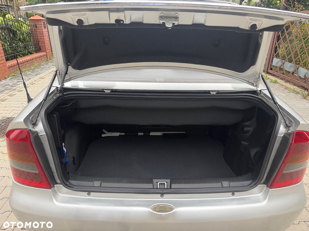 Opel Astra - 12