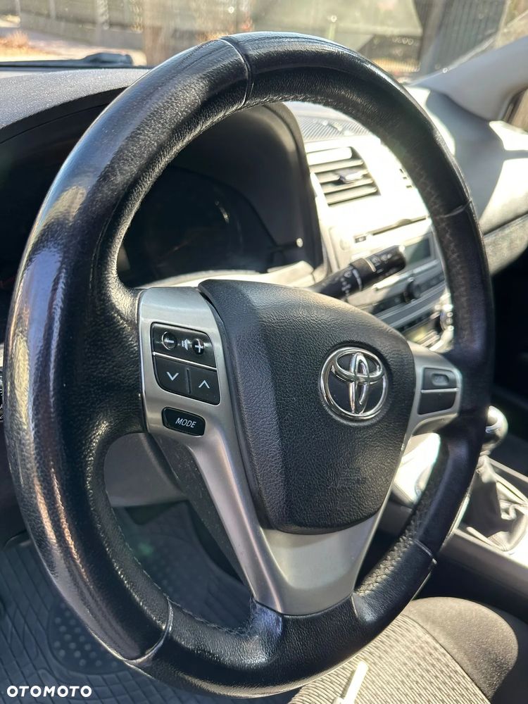 Toyota Avensis 2.0 D-4D Style - 7