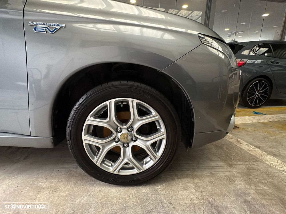Mitsubishi Outlander 2.0 MIVEC Intense+ - 10