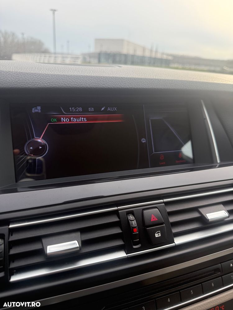 BMW Seria 5 520d Aut. - 22