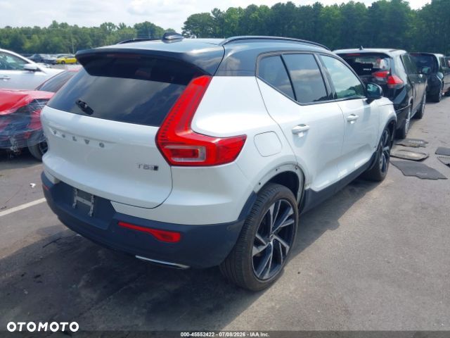 Volvo XC 40 T5 AWD Geartronic Inscription - 4