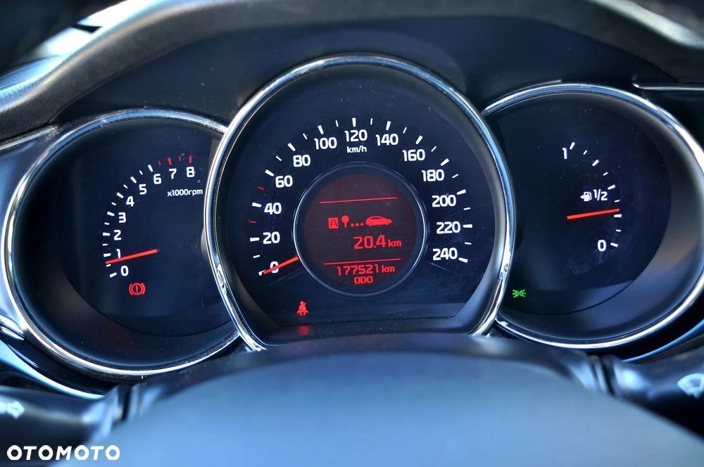 Kia Ceed 1.4 CVVT Dream Team Edition - 23