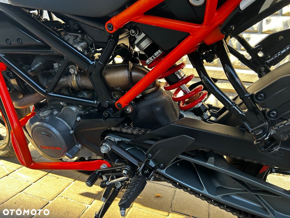 KTM Duke - 13
