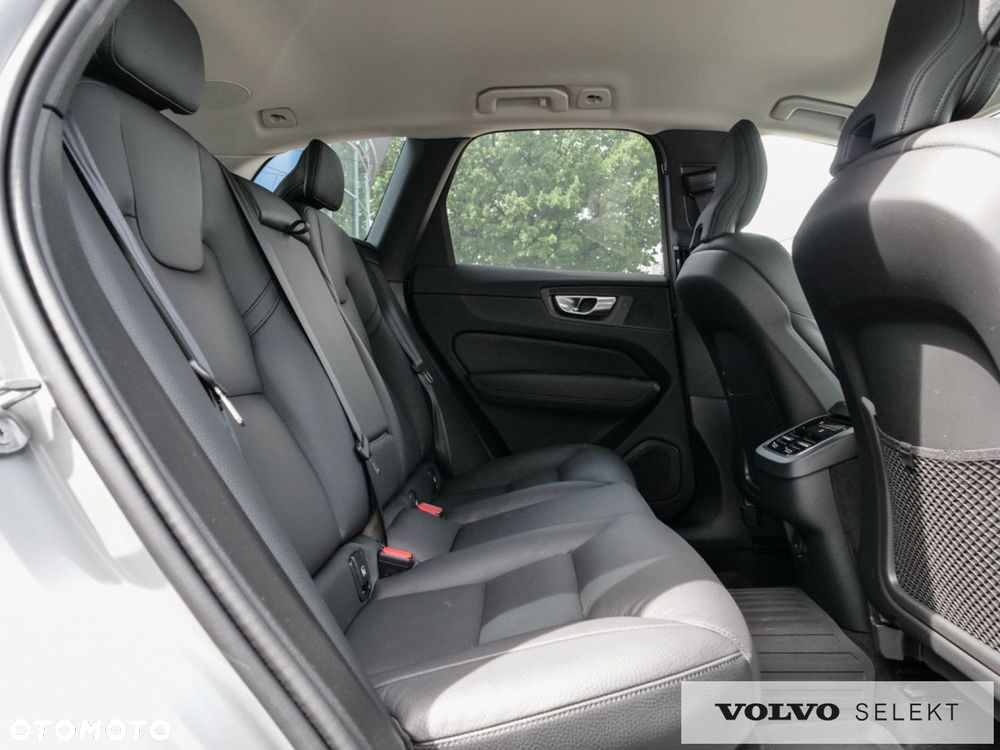 Volvo XC 60 - 32