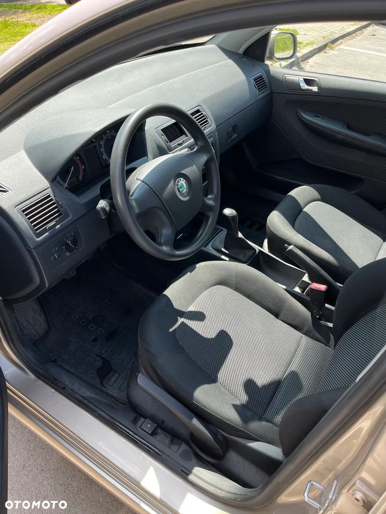 Skoda Fabia 1.4 16V Classic - 8