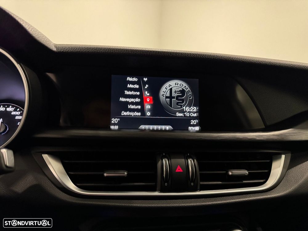 Alfa Romeo Stelvio 2.2 D Super AT8 - 38