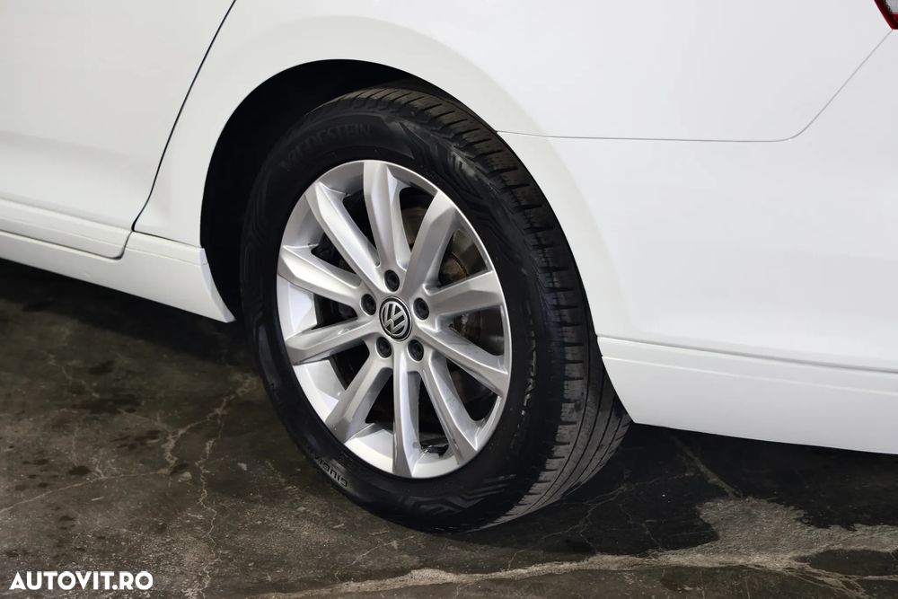 Volkswagen Passat 2.0 TDI Comfortline - 32