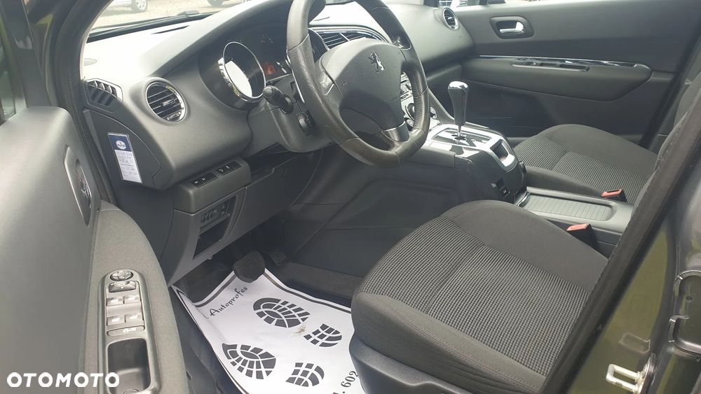 Peugeot 5008 - 16