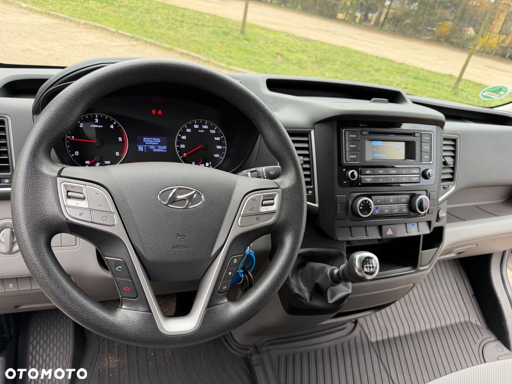 Hyundai H350 - 13