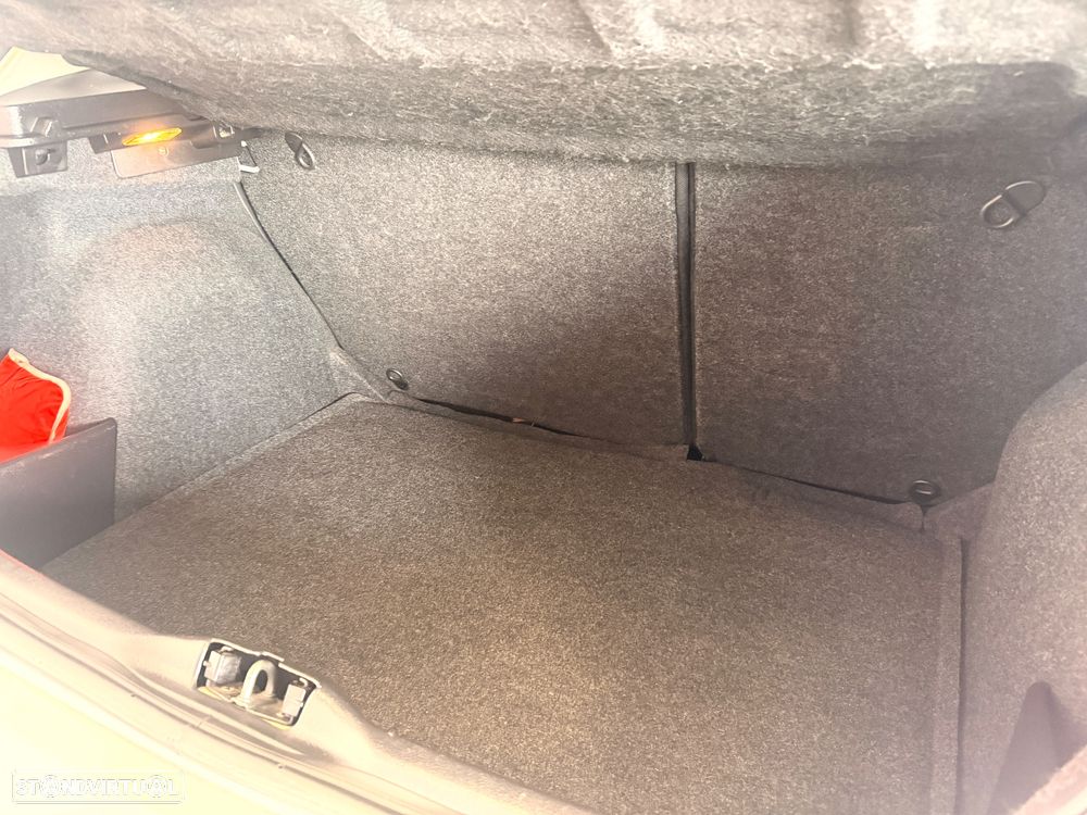 Peugeot 307 1.6 HDi Executive - 9