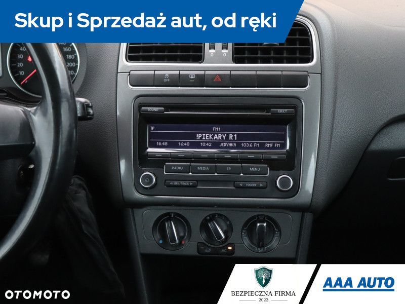 Volkswagen Polo - 15