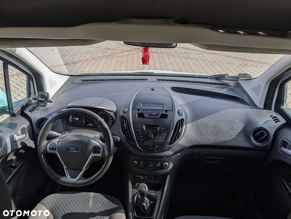 Ford Tourneo Courier - 7