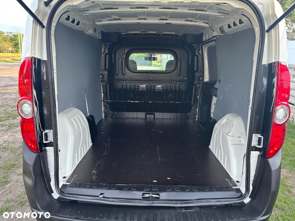 Opel COMBO MAXI - 9