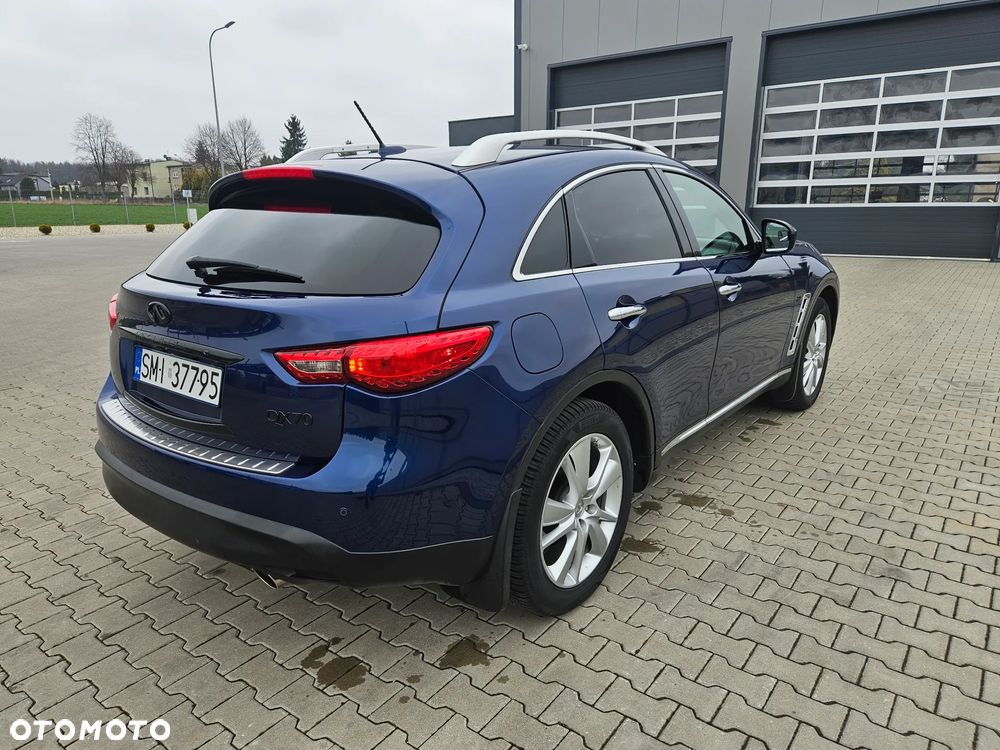 Infiniti QX70 3.7 AWD GT - 17